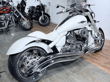 2007 Suzuki Boulevard M109R, белый, 1799000 рублей, вид 3