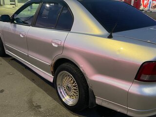 2002 Mitsubishi Galant VIII Рестайлинг, серебристый, 390000 рублей, вид 5