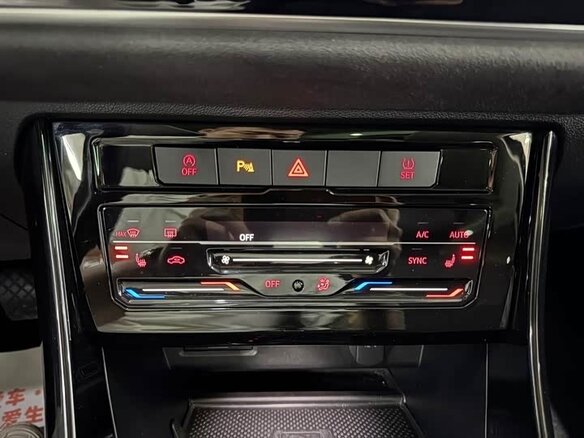 2023 Jetta VS7 I Рестайлинг 1, чёрный, 1260000 рублей - вид 10