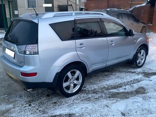 2007 Mitsubishi Outlander II, серебристый, 990000 рублей, вид 3
