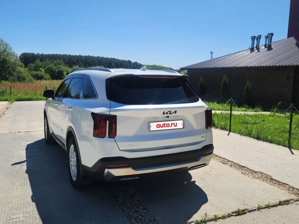 2024 Kia Sorento IV Рестайлинг, белый, 5190000 рублей - вид 2