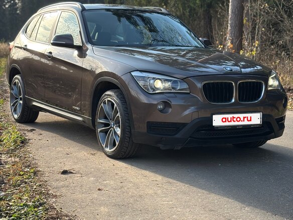 2013 BMW X1 20i I (E84) Рестайлинг, коричневый, 1495000 рублей - вид 2