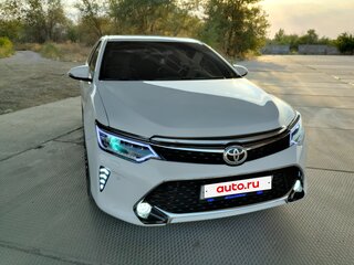 2016 Toyota Camry VII (XV50) Рестайлинг, белый, 1999999 рублей, вид 1