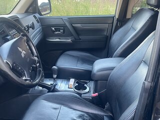 2013 Mitsubishi Pajero IV Рестайлинг 1, чёрный, 2000000 рублей, вид 5