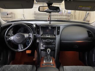 2017 Infiniti QX70, чёрный, 3000000 рублей, вид 5