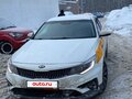 2019 Kia Optima IV Рестайлинг, белый, 1730000 рублей - вид 1