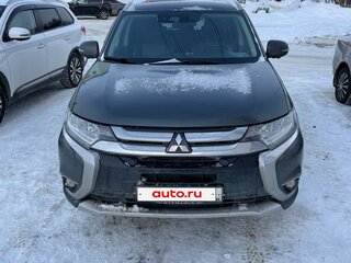 2017 Mitsubishi Outlander III Рестайлинг 2, серый, 2200000 рублей, вид 1