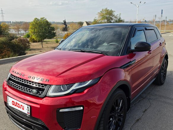 2017 Land Rover Range Rover Evoque I Рестайлинг, красный, 2600000 рублей