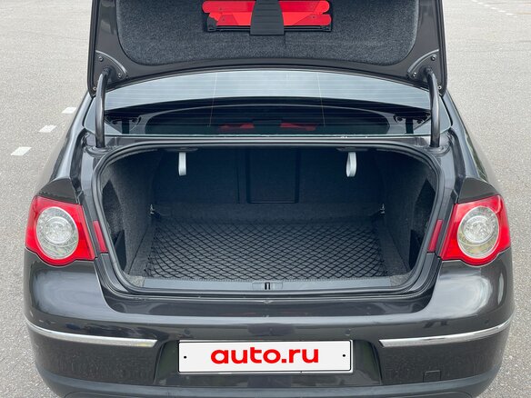 2008 Volkswagen Passat B6, чёрный, 1050000 рублей - вид 9