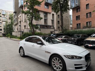 2018 Jaguar XE I, белый, 2169000 рублей, вид 4