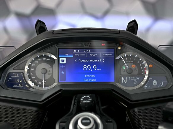 2025 Honda GL 1800 Gold Wing, серебристый, 3649000 рублей - вид 8