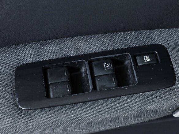 2011 Nissan Qashqai I Рестайлинг, чёрный - вид 15