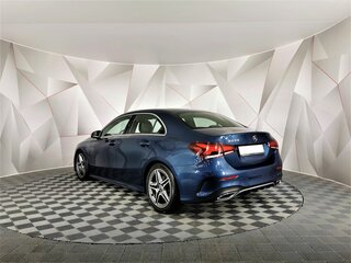 2019 Mercedes-Benz A-Класс 200 IV (W177), синий, 2135150 рублей, вид 4