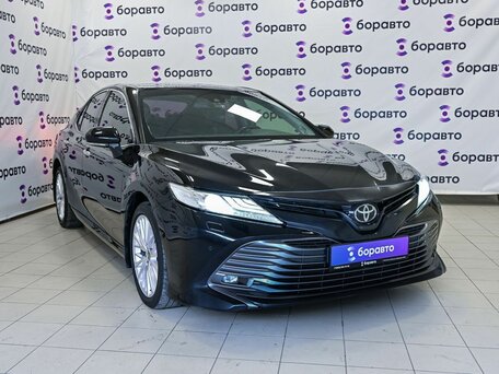 Toyota Camry VIII (XV70)