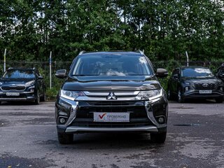 2018 Mitsubishi Outlander III Рестайлинг 2, коричневый, 1350001 рублей, вид 3