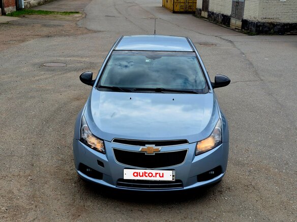 2012 Chevrolet Cruze I, серый, 625000 рублей - вид 2