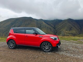 2016 Kia Soul II Рестайлинг, красный, 1400000 рублей, вид 3