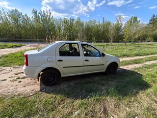 2012 Renault Logan I Рестайлинг, белый, 400000 рублей, вид 4