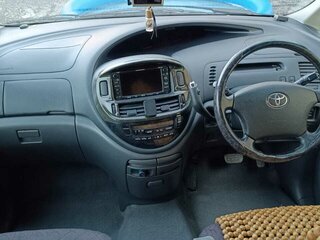 2004 Toyota Estima II Рестайлинг, белый, 1380000 рублей, вид 4