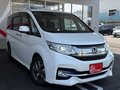 2017 Honda Stepwgn Spada V Рестайлинг, белый, 1510000 рублей - вид 2