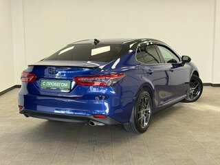 2021 Toyota Camry VIII (XV70) Рестайлинг, голубой, 3650000 рублей, вид 2