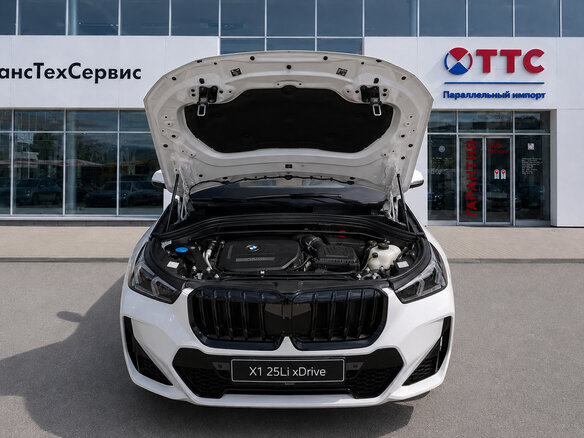 2026 BMW X1 Long 25Li xDrive III (U11/U12), белый, 6100000 рублей - вид 19