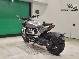 2024 Triumph Rocket 3, чёрный, 2327000 рублей, вид 5