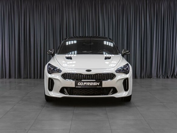 2018 Kia Stinger I, белый, 2939000 рублей - вид 2