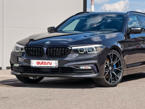 2018 BMW 5 серии 520d VII (G30/G31/G38), серый, 2650000 рублей - вид 1