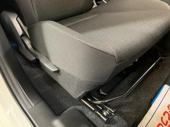 2023 Suzuki Swift VI, белый, 1323750 рублей - вид 31