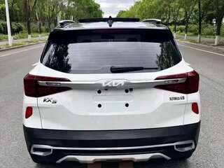 2022 Kia KX3, белый, 1750000 рублей, вид 5