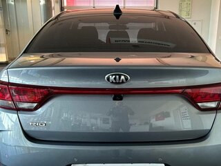 2020 Kia Rio IV Рестайлинг, серый, 1750000 рублей, вид 5