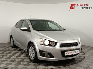 2012 Chevrolet Aveo II, серебристый, 580000 рублей, вид 1