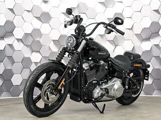 2025 Harley-Davidson Street Bob, чёрный, 1969000 рублей, вид 2