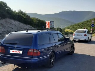 1998 Mercedes-Benz E-Класс 240 II (W210, S210), синий, 530000 рублей, вид 3