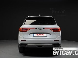 2021 Renault Koleos II Рестайлинг, белый, 1950000 рублей, вид 4
