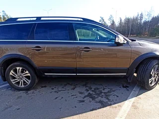 2014 Volvo XC70 II Рестайлинг, серый, 1980000 рублей, вид 3