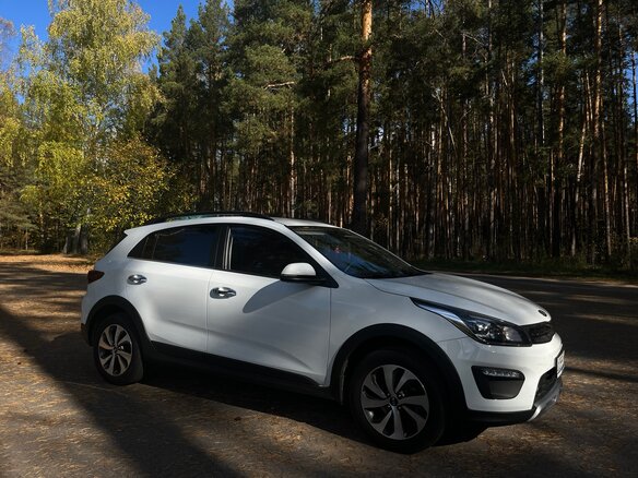 2020 Kia Rio X-Line IV, белый, 1700000 рублей - вид 7