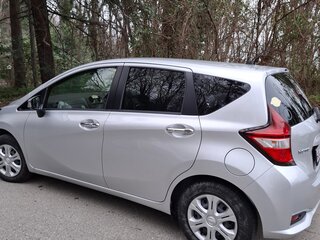 2017 Nissan Note II Рестайлинг, серебристый, 850000 рублей, вид 2