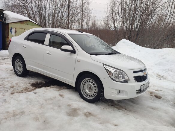 2021 Chevrolet Cobalt II Рестайлинг, белый, 1100000 рублей - вид 2