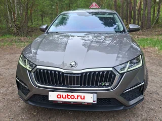 2022 Skoda Octavia IV (A8), серый, 2800000 рублей, вид 3
