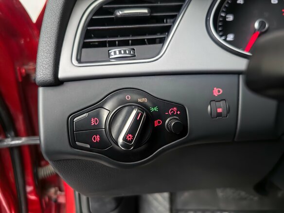 2014 Audi A4 IV (B8) Рестайлинг, красный, 1038000 рублей - вид 20