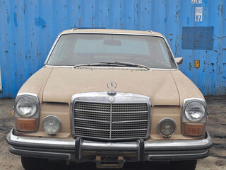 1973 Mercedes-Benz W114 280, золотистый, 3900000 рублей, вид 1