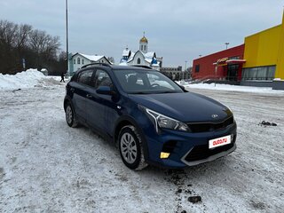 2021 Kia Rio X IV Рестайлинг, синий, 1600000 рублей, вид 3