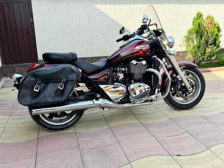 2014 Triumph Thunderbird 1600, красный, 1050000 рублей, вид 1
