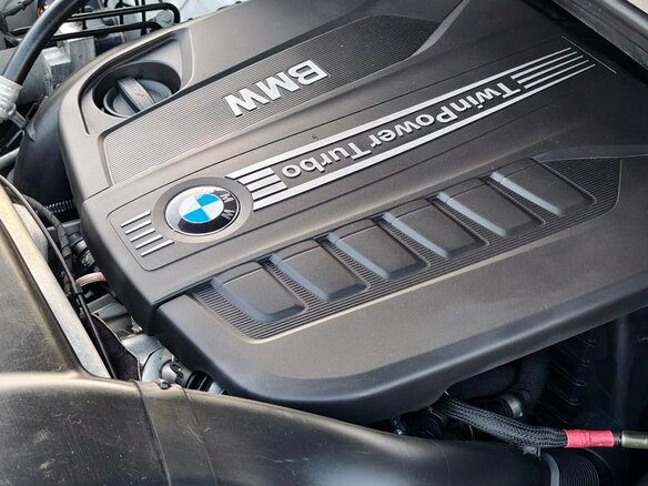 2016 BMW X6 40d II (F16), белый, 3780000 рублей - вид 27
