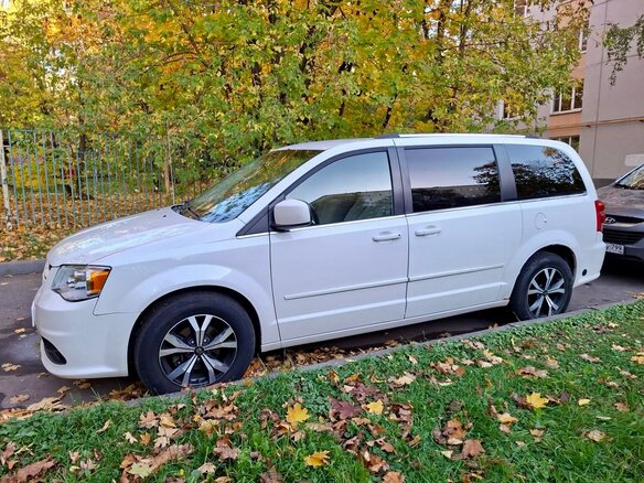 2011 Dodge Caravan Grand V, белый, 1190000 рублей - вид 7