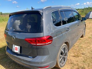 2021 Volkswagen Touran II, серый, 1870000 рублей, вид 4