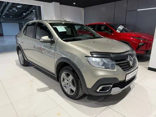 2021 Renault Logan Stepway II Рестайлинг, бежевый, 1039000 рублей, вид 2