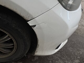 2013 Toyota Vitz III (XP130), белый, 640000 рублей, вид 5